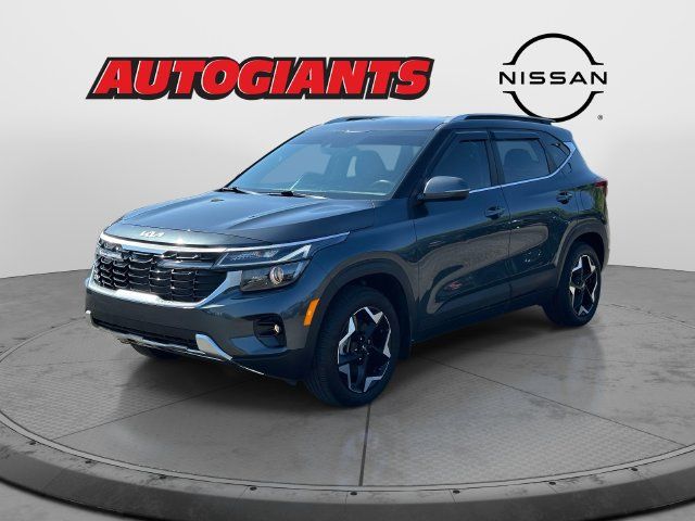 Used 2025 Kia Seltos EX AWD/4WD image 7