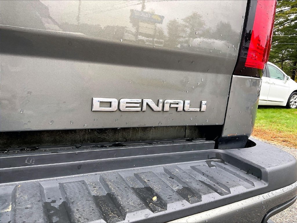 Used 2018 GMC Sierra 2500 Denali w/ Duramax Plus Package AWD/4WD image 28