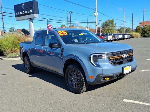 Used 2025 Ford Maverick Tremor image 1