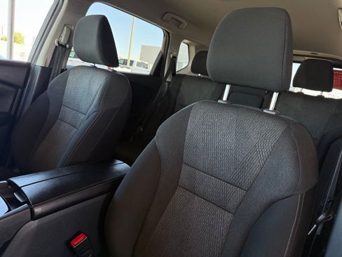 Certified 2024 Nissan Rogue SV FWD image 16