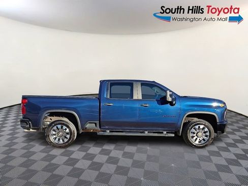 Used 2022 Chevrolet Silverado 2500 Custom w/ Custom Value Package image 7