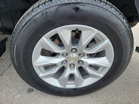 Used 2024 Chevrolet Silverado 1500 Custom RWD image 27