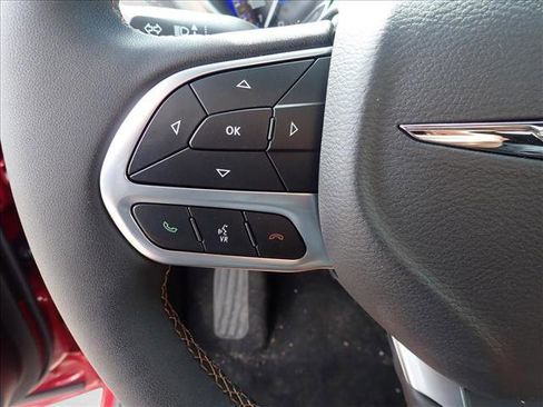 New 2026 Chrysler Pacifica Pinnacle image 17