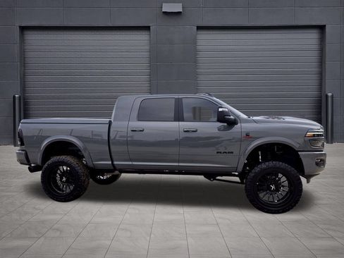 Used 2026 RAM 2500 Laramie AWD/4WD image 4