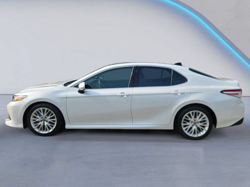 Used 2018 Toyota Camry XLE w/ Driver Assist Package FWD image 6