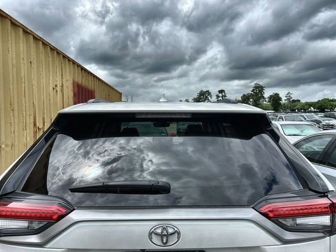 Used 2025 Toyota RAV4 Limited image 11