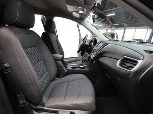Used 2020 Chevrolet Equinox LT AWD/4WD image 25