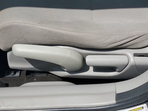 Used 2012 Honda Civic LX image 11