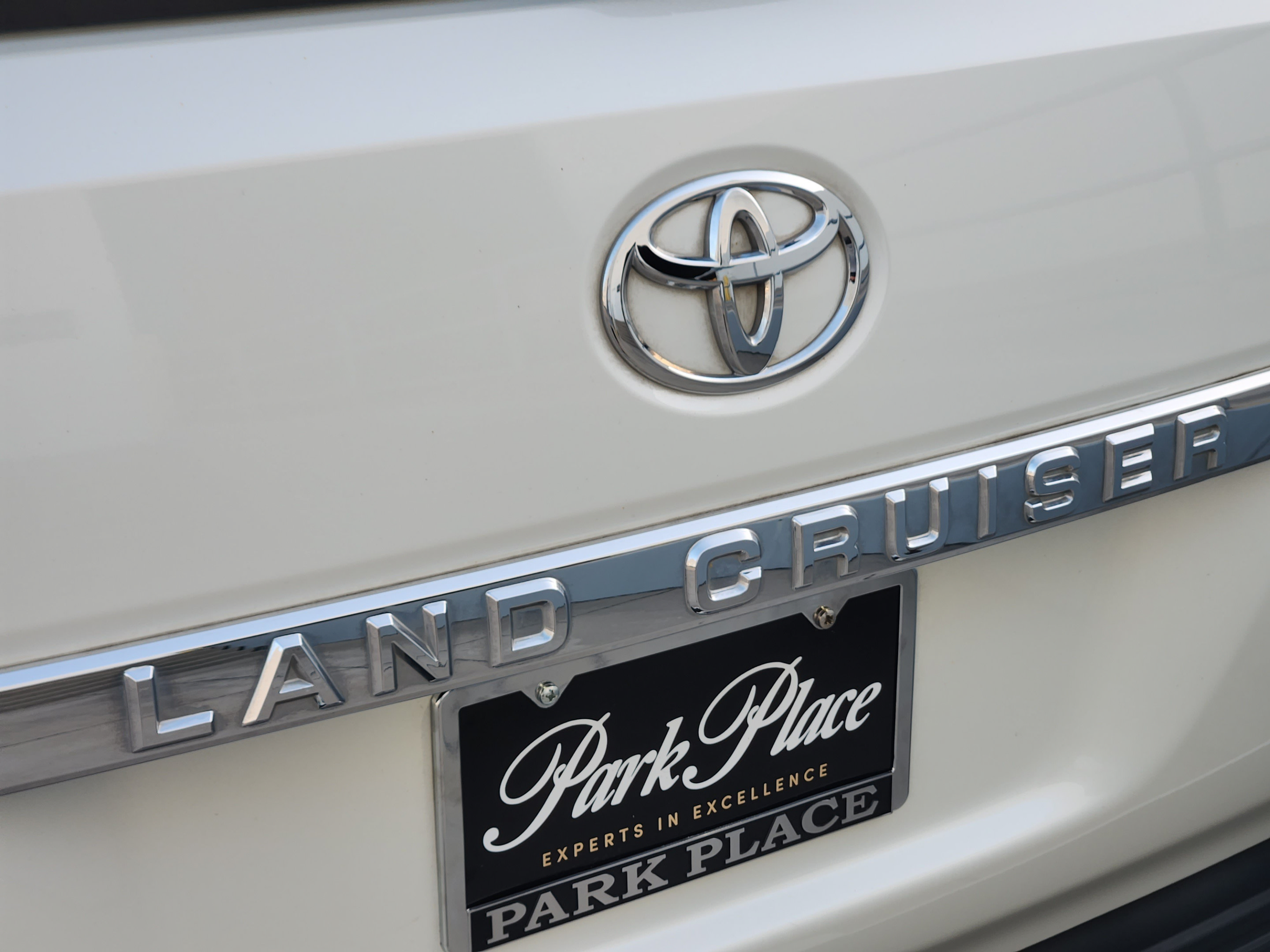 Used 2021 Toyota Land Cruiser AWD/4WD image 11