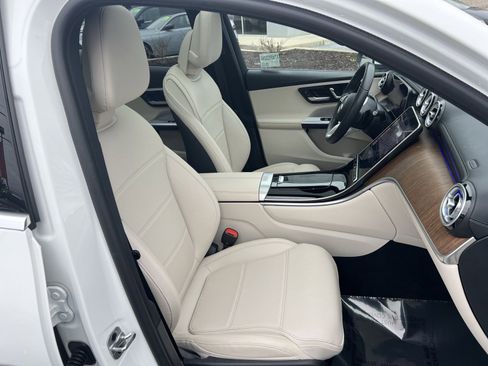 Used 2023 Mercedes-Benz GLC 300 4MATIC image 26