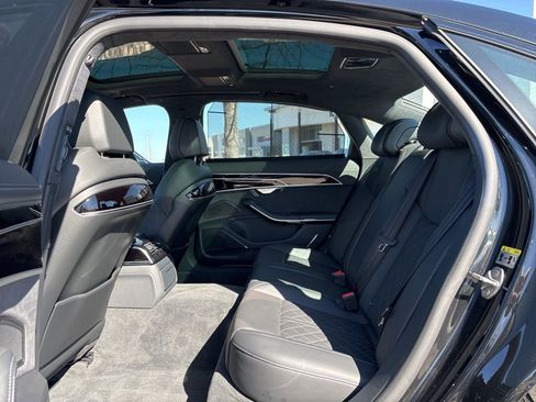 Used 2022 Audi S8 w/ S8 Comfort Plus Package AWD/4WD image 11