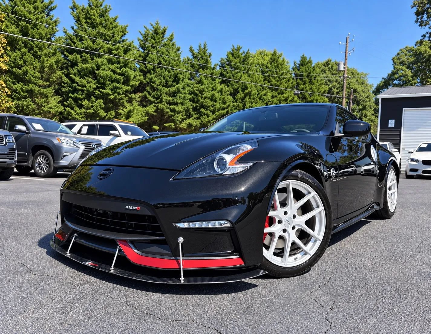 Used 2017 Nissan 370Z NISMO RWD image 1