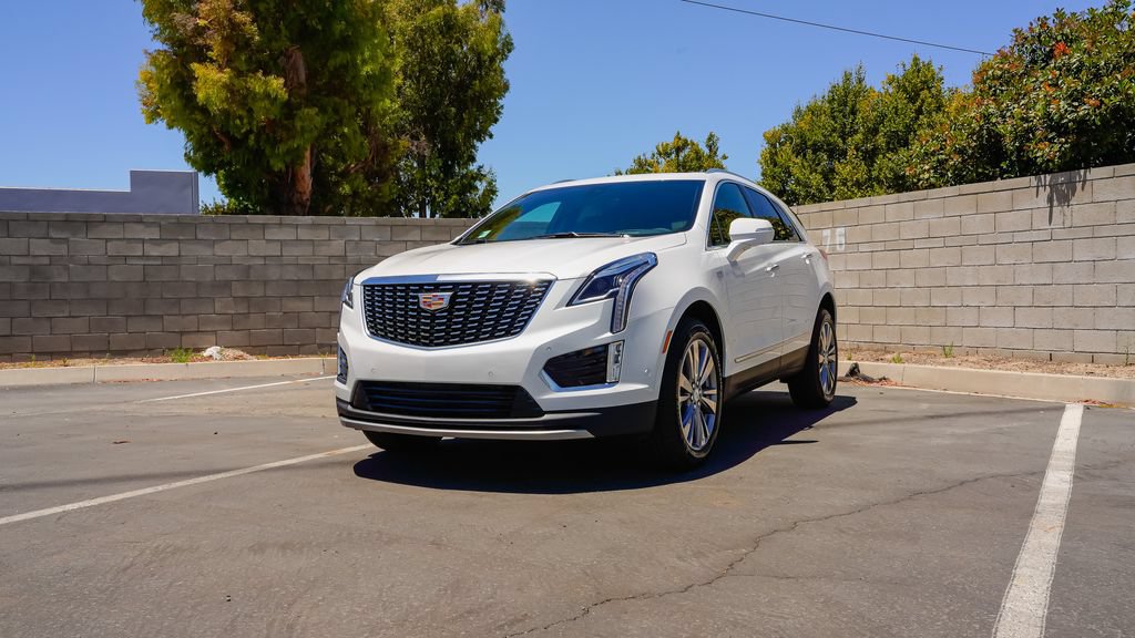 New 2026 Cadillac XT5 Premium Luxury AWD/4WD image 2
