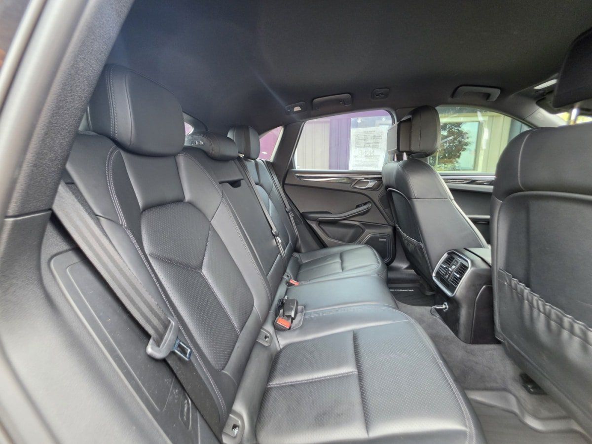Used 2017 Porsche Macan S AWD/4WD image 16