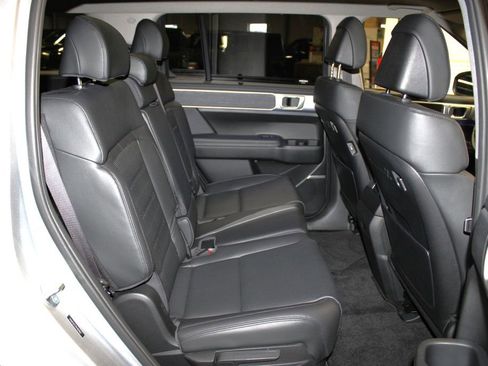 Used 2024 Hyundai Santa Fe Limited image 40