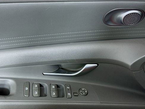 Certified 2024 Hyundai Elantra SEL image 18