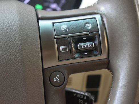 Used 2014 Lexus GX 460 w/ Premium Package AWD/4WD image 12