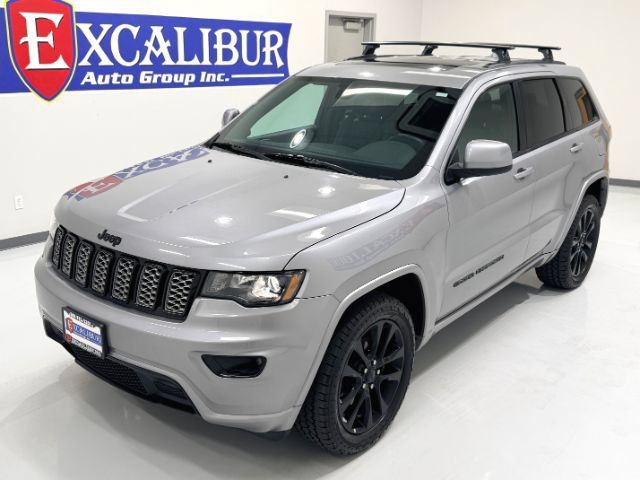 Used 2019 Jeep Grand Cherokee Altitude AWD/4WD image 46