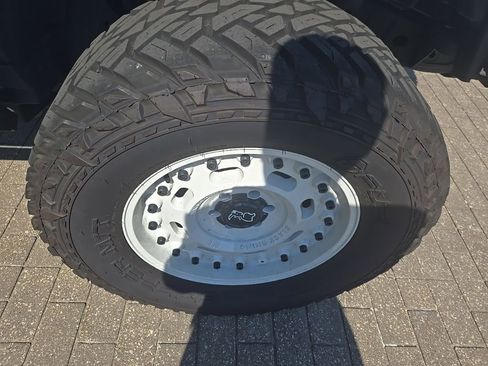 Used 2024 Ford Bronco Outer Banks AWD/4WD image 18