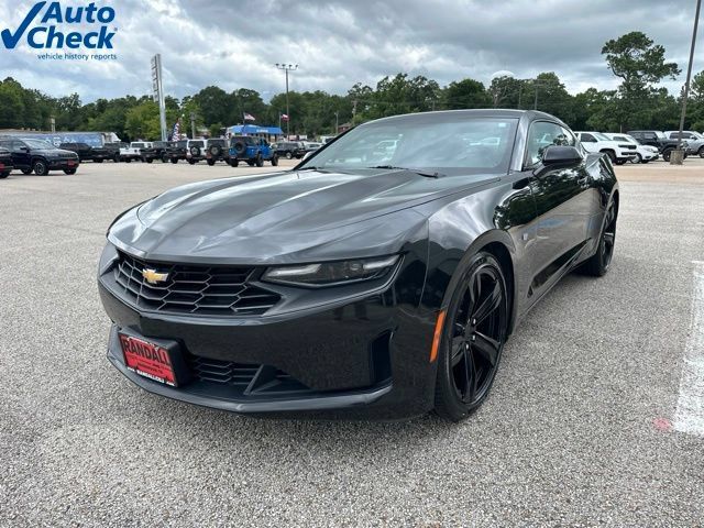 Used 2023 Chevrolet Camaro LT RWD image 3