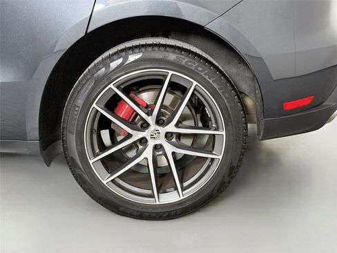 Certified 2023 Porsche Macan S AWD/4WD image 12