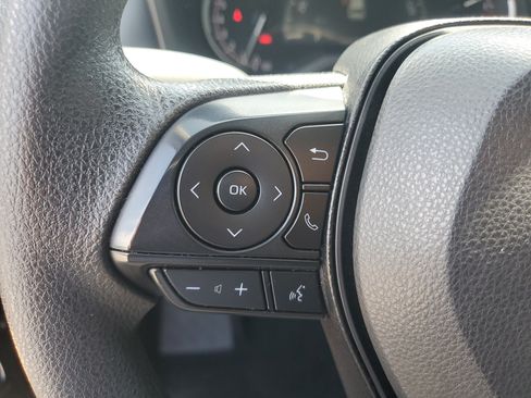 Used 2025 Toyota RAV4 LE FWD image 16