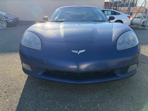 Used 2005 Chevrolet Corvette Coupe w/ Preferred Equipment Group image 2