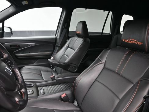 Used 2023 Honda Passport TrailSport image 13