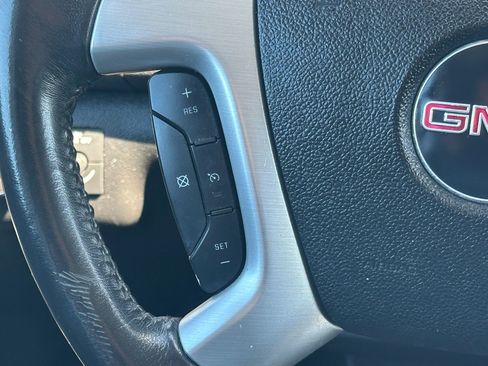 Used 2009 GMC Acadia SLT w/ Visibility Package image 22