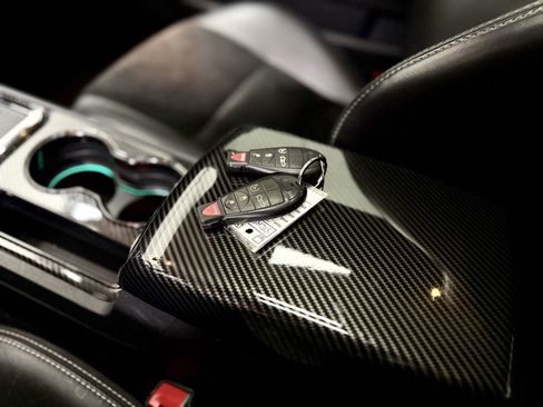 Used 2014 Dodge Challenger SRT8 w/ Harman/Kardon Audio Group image 21