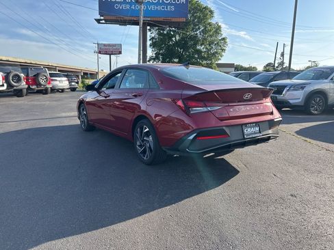 New 2025 Hyundai Elantra Sport FWD image 5