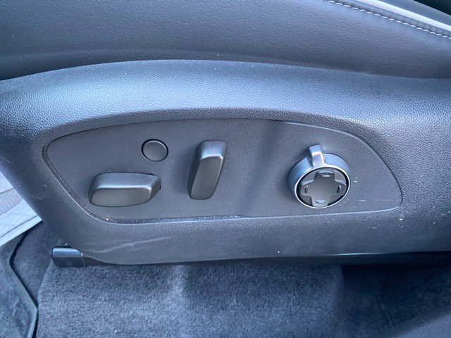 Used 2026 Buick Enclave Avenir AWD/4WD image 19