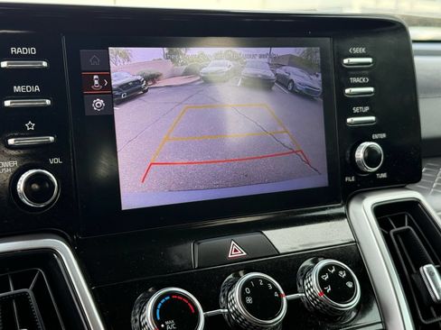 Used 2022 Kia Sorento LX FWD image 22