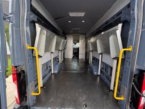 Used 2020 Ford Transit 250 148 High Roof Extended RWD image 18