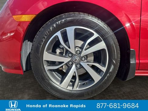 Used 2023 Honda Odyssey Touring image 9