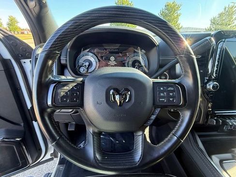 Used 2022 RAM 3500 Limited AWD/4WD image 35