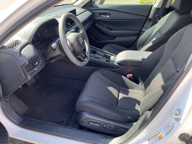 Used 2024 Honda Accord EX image 3