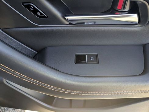 Certified 2025 MAZDA CX-90 3.3 Turbo S w/ Premium Package image 39