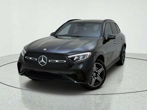 Certified 2026 Mercedes-Benz GLC 300 4MATIC image 2