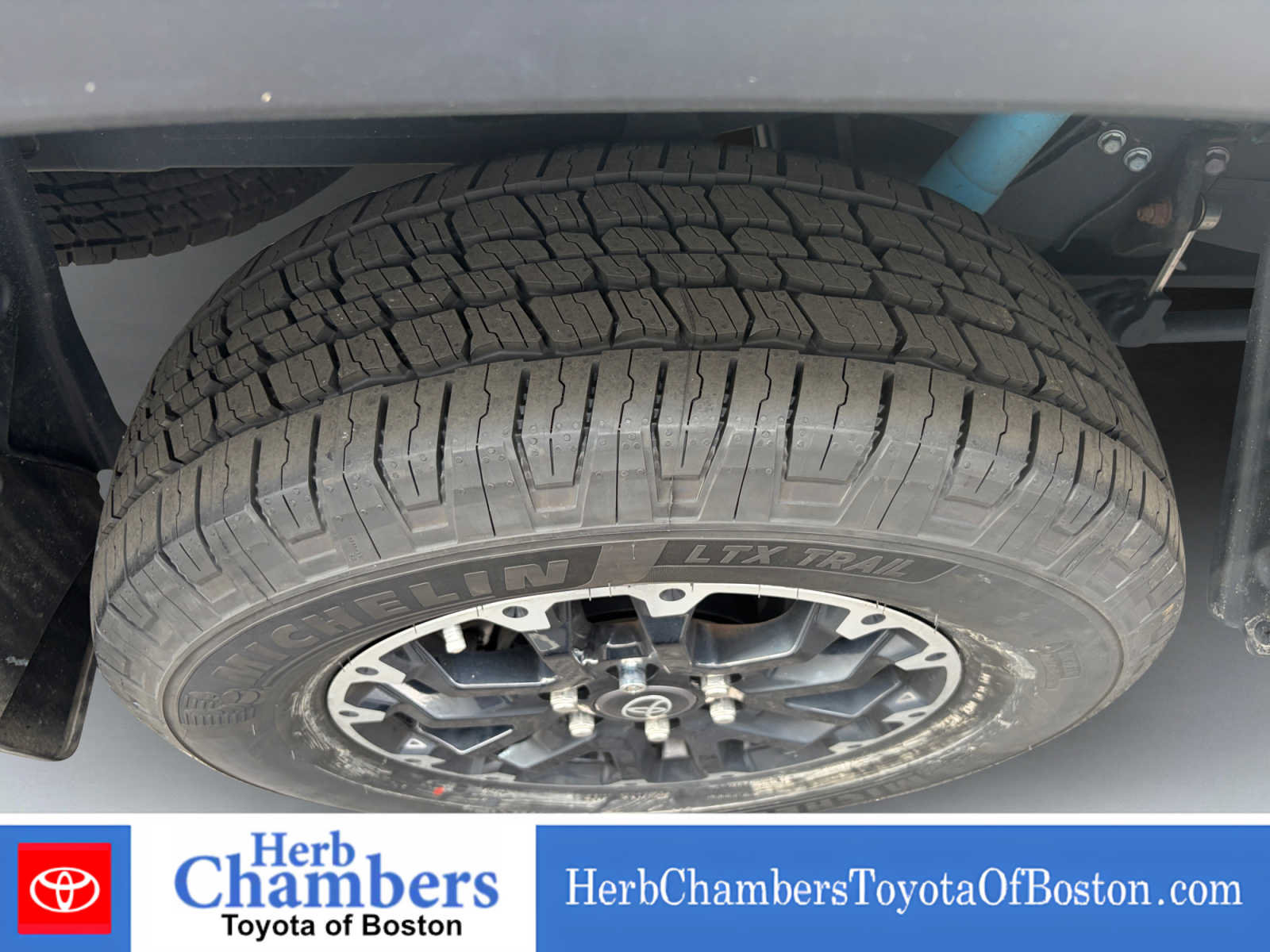 Used 2025 Toyota Tundra SR5 w/ TRD Off-Road Package AWD/4WD image 7