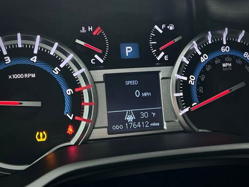 Used 2018 Toyota 4Runner Limited image 86