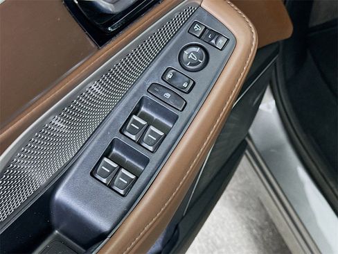 Used 2022 Acura MDX SH-AWD w/ Technology Package image 21