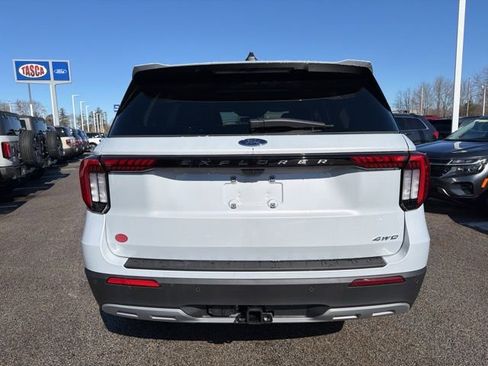 New 2026 Ford Explorer Active w/ Active Comfort Package image 4