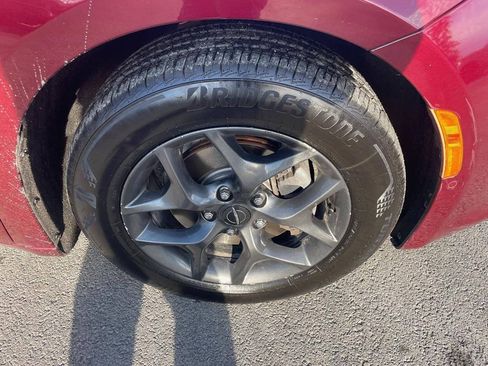 Used 2019 Chrysler Pacifica Limited w/ Advanced Safetytec Group FWD image 34
