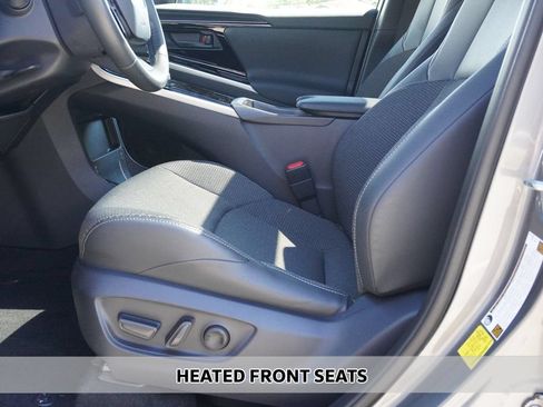 Used 2025 Toyota bZ4X AWD w/ Weather Package image 8