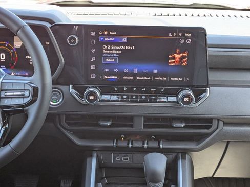 New 2026 Chevrolet Colorado Trail Boss AWD/4WD image 18