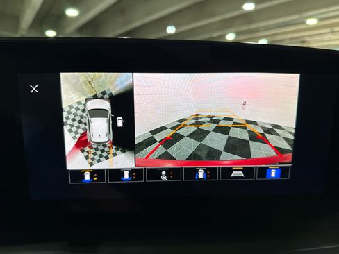 Used 2024 Buick Encore GX Avenir w/ Avenir Technology Package FWD image 18