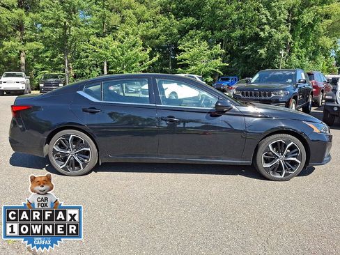Used 2024 Nissan Altima 2.5 SR FWD image 7
