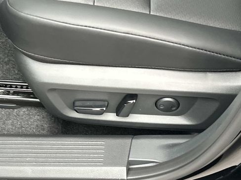 New 2026 Nissan Rogue Dark Armor AWD/4WD image 16