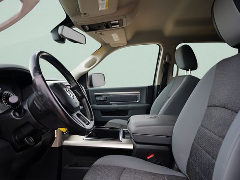 Used 2013 RAM 1500 Big Horn AWD/4WD image 24